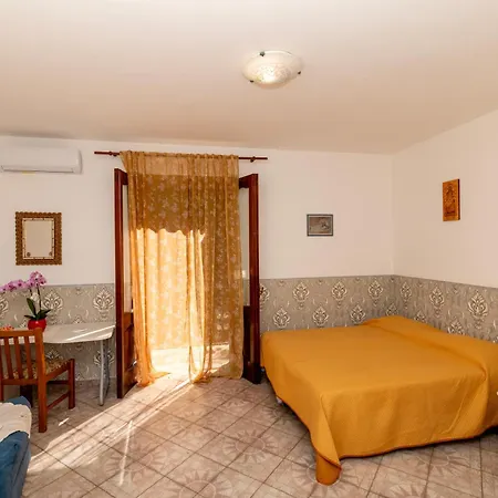 Dream House 3*